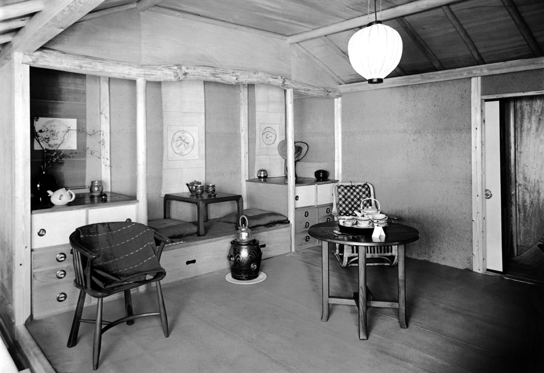 バーナード・リーチ考案設計の書斎